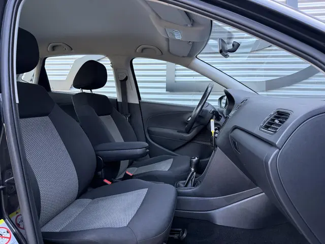 Volkswagen Polo 1.2 Easyline 2013 Benzine 11