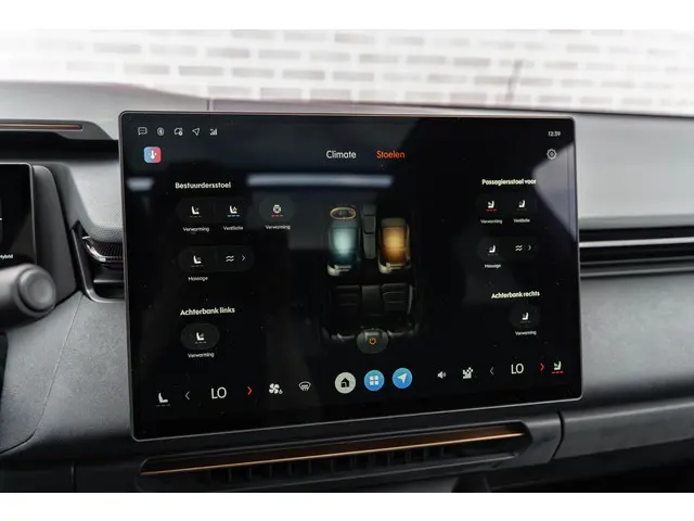 Lynk & Co 08 1.5 More 2025 Hybride Benzine 25