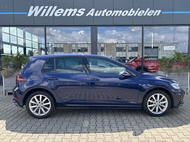 Volkswagen Golf 1.5 TSI Highline Business R 2018 Benzine 4