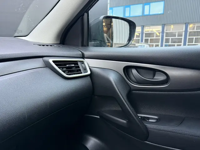 Nissan QASHQAI 1.2 Acenta 2014 Benzine 45