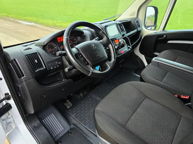 Peugeot Boxer 2.2 BlueHDi L2 H2 3.5T 2023 Diesel 20