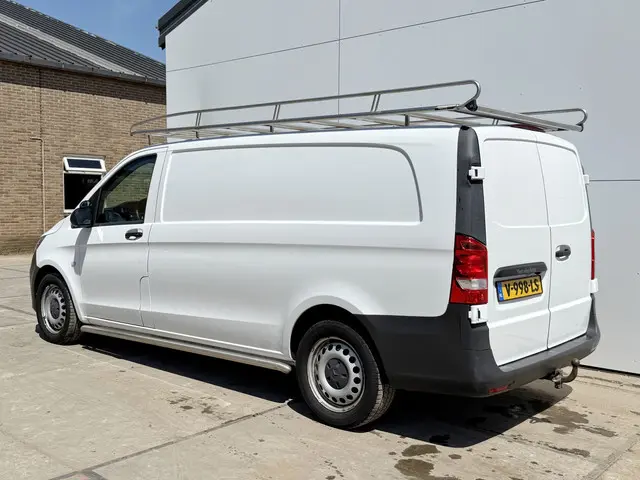 Mercedes-Benz Vito 2