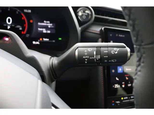Lexus LBX Elegant 2WD 2025 Hybride Benzine 31