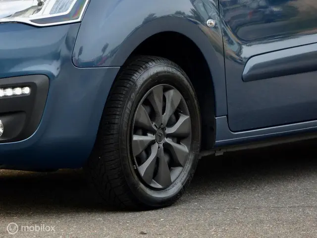 Citroën Berlingo combi 1.2 PureTech Feel 2016 Benzine 25