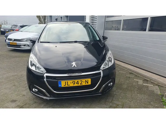 Peugeot 208 1.2 PureTech Blue Lion 2016 Benzine 3