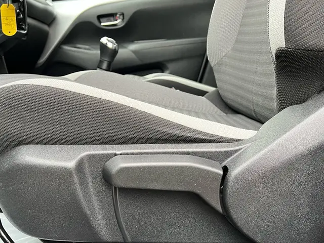 Toyota Aygo 1.0 VVT-i x-play 5-deurs 2018 Benzine 14