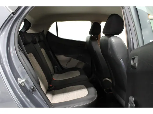 Hyundai i10 1.0i i-Motion 2014 Benzine 16