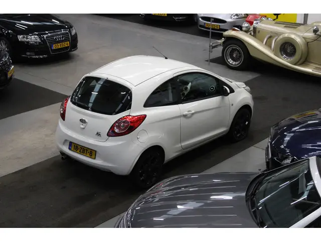 Ford Ka 1.2 Champions Edition start/stop 2012 Benzine 16