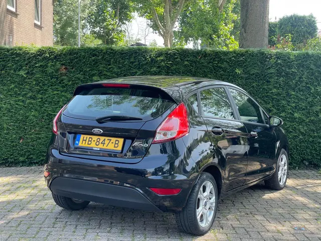 Ford Fiesta 1.0 Style|NAV|BT-Audio|LED| 2015 Benzine 6