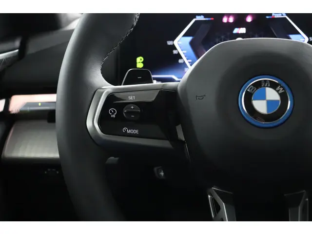 BMW 5 Serie Touring 550e xDrive 2025 Hybride Benzine 15