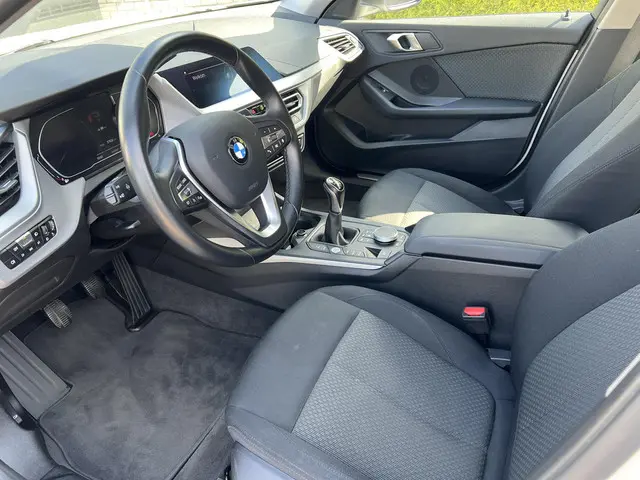 BMW 1 Serie 118i *Carplay*ECC*Garantie 2021 Benzine 9