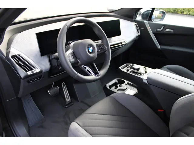 BMW iX 3
