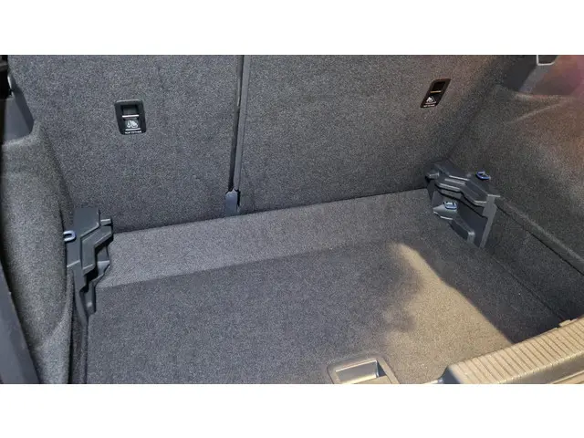 Volkswagen T-Cross 1.0 TSI Style 2021 Benzine 8