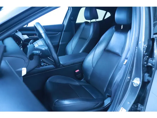 Mazda 3 2.0 e-SkyActiv-X M Hybrid 180 Luxury 2020 Benzine 7