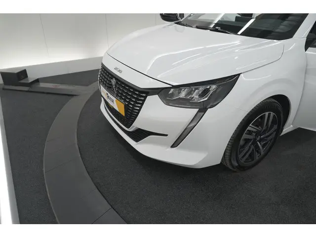 Peugeot 208 PureTech 100 Allure Pack 2023 Benzine 16