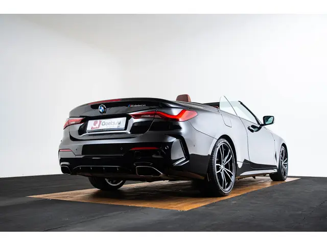 BMW 4 Serie Cabrio M440i High Executive 2023 Benzine 38