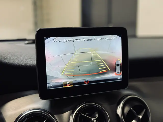 Mercedes-Benz GLA 180 AMG Line 2019 Benzine 20