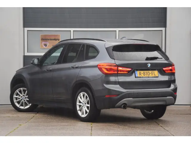 BMW X1 SDrive18i Executive 2018 Benzine 26