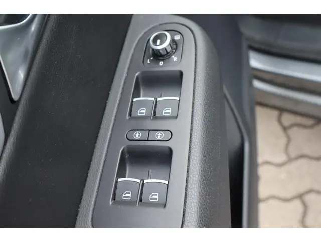 Volkswagen Sharan 2.0 TDI Highline 7p. 2016 Diesel 20