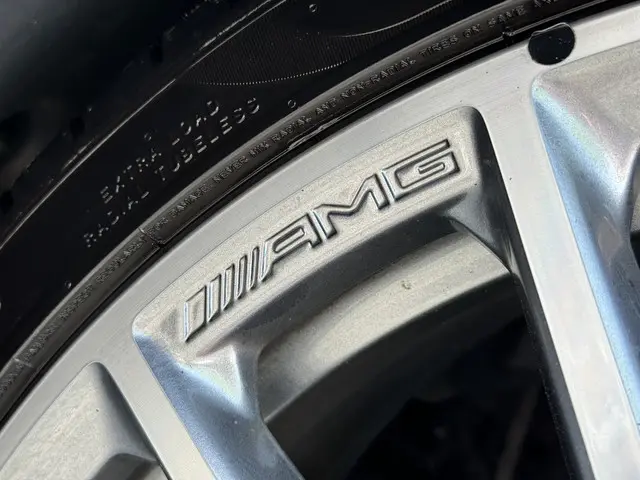 Mercedes-Benz GLA AMG 35 4MATIC 2021 Benzine 37