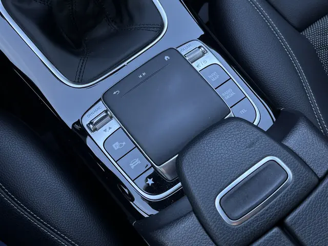 Mercedes-Benz A-Klasse 160 Advantage 2019 Benzine 12