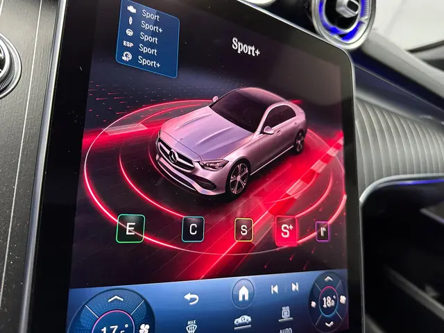 Mercedes-Benz C-Klasse C300 AMG Line 2021 Benzine 20