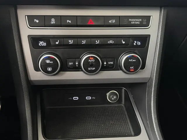 SEAT Ateca 1.5 TSI FR Business Intense 2022 Benzine 29