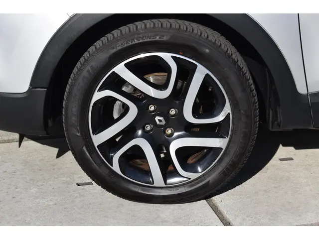 Renault Captur TCe 120 EDC Dynamique 2013 Benzine 11