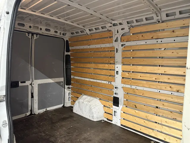 Opel Movano 2.2D 140 L2H2 Edition 2022 Diesel 8