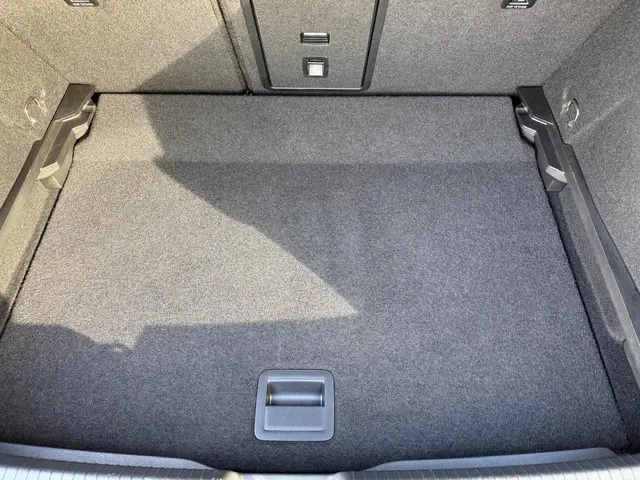 Volkswagen Golf 1.5 eTSI Style 2022 Benzine 36