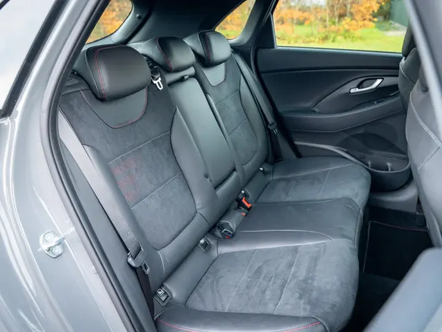 Hyundai i30 1.5 T-GDi MHEV N Line 2024 Benzine 48