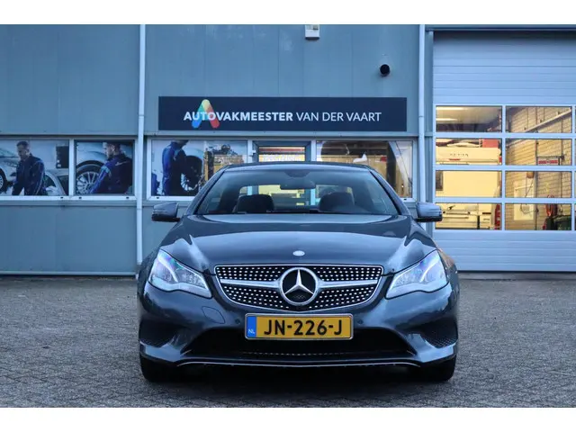 Mercedes-Benz E-Klasse Coupé 200 Ambition 2014 Benzine 2