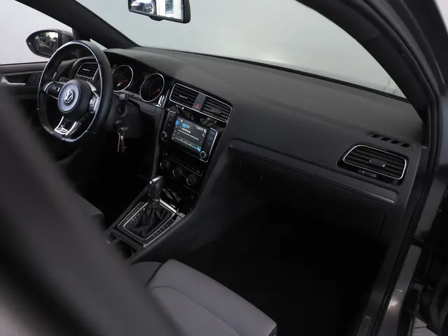 Volkswagen Golf 1.4 TSI Highline R - Line 2014 Benzine 19