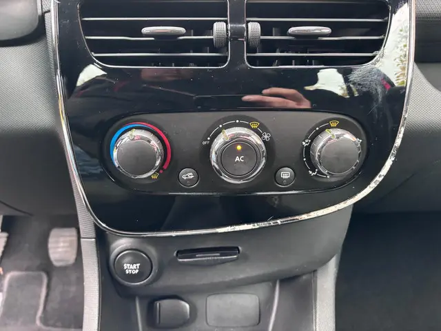 Renault Clio Estate 0.9 TCe Expression 2014 Benzine 28