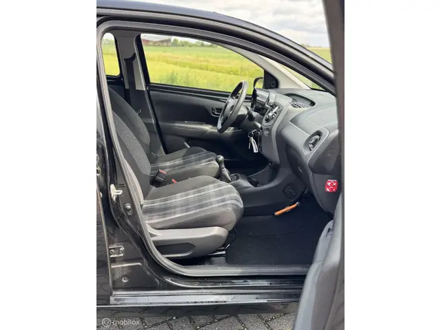 Peugeot 108 1.0 e-VTi Access 2018 Benzine 15