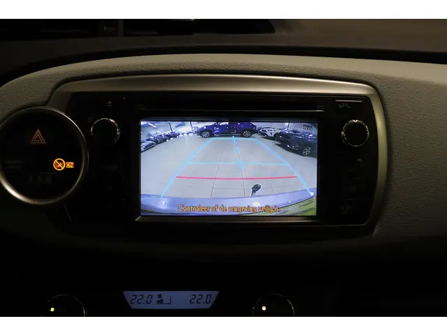 Toyota Yaris 1.5 Hybrid Aspiration, 2014 Hybride Benzine 7