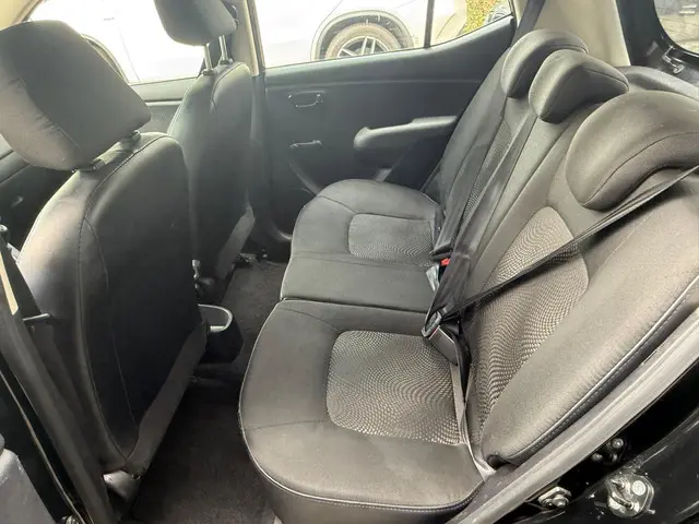 Hyundai i10 1.0 Pure/5D/Nieuw apk/blue drive 2012 Benzine 4