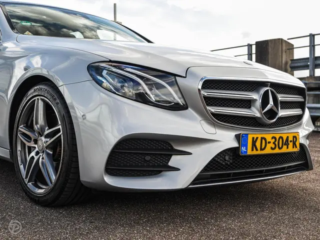 Mercedes-Benz E-Klasse 200 Ambition 2016 Benzine 50
