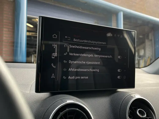 Audi Q2 35 TFSI S Edition 2025 Benzine 26