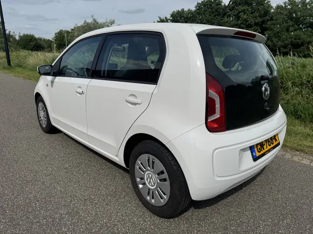 Volkswagen up! 1.0 move up! BlueMotion 2015 Benzine 7