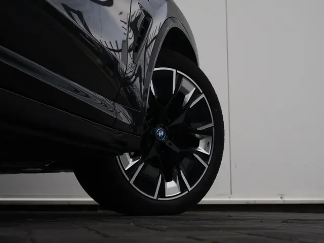 BMW iX3 High Executive 80 kWh 2023 Elektrisch 11