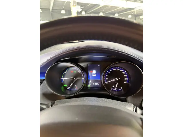 Toyota C-HR 1.8 Hybrid Bi-Tone 2021 Hybride Benzine 13