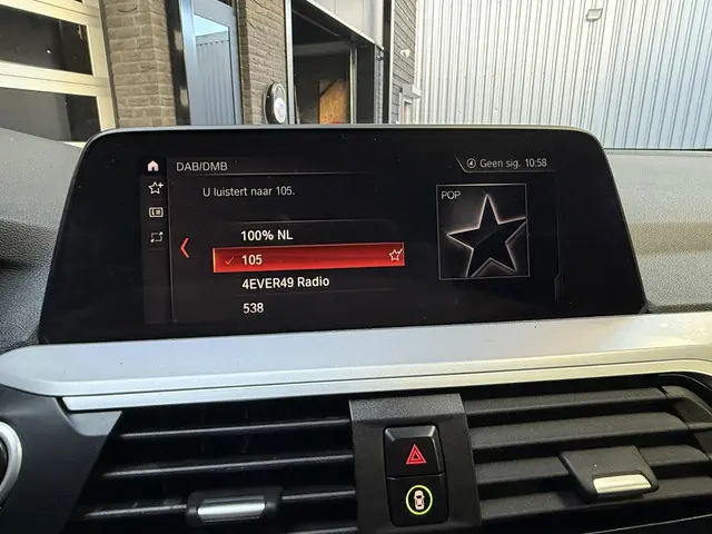 BMW X3 xDrive30e advantage 2021 Hybride Benzine 17