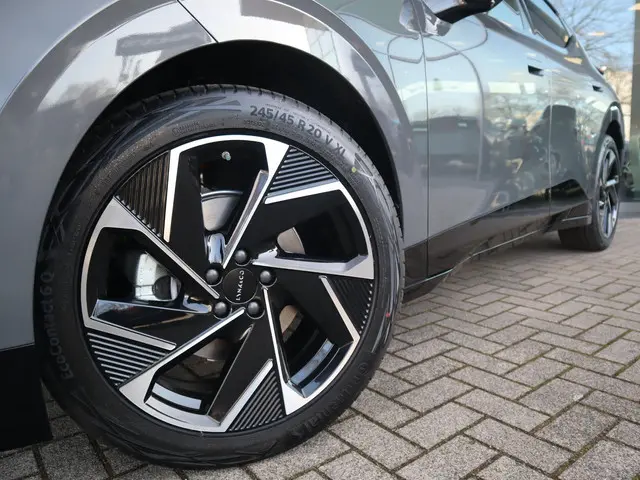 Lynk & Co 02 More 66 kWh 2026 Elektrisch 3