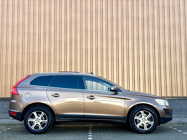 Volvo XC60 3.0 T6 AWD Summum 2012 Benzine 4