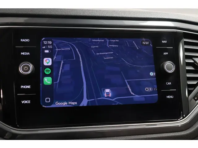 Volkswagen T-Roc 1.5 TSI Style Business 2021 Benzine 27