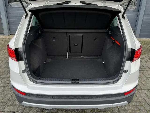 SEAT Ateca 1.5 TSI STYLE 2019 Benzine 13