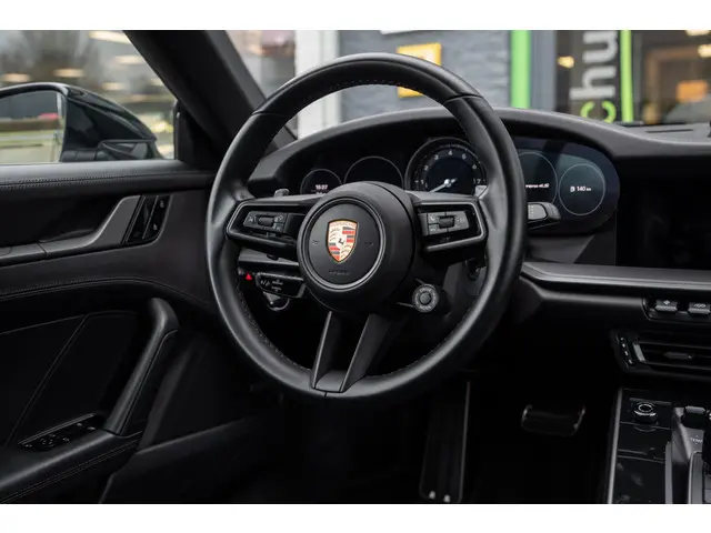 Porsche 911 3.0 Carrera 4S 2021 Benzine 31