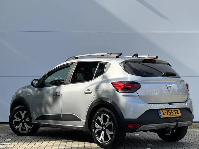 Dacia Sandero Stepway 1.0 TCe 90 Comfort 2021 Benzine 6