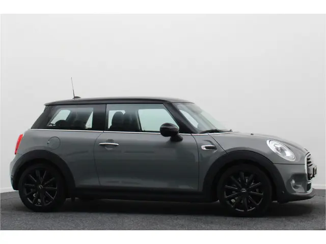 MINI Cooper Mini 1.5 Chili Business 2018 Benzine 19